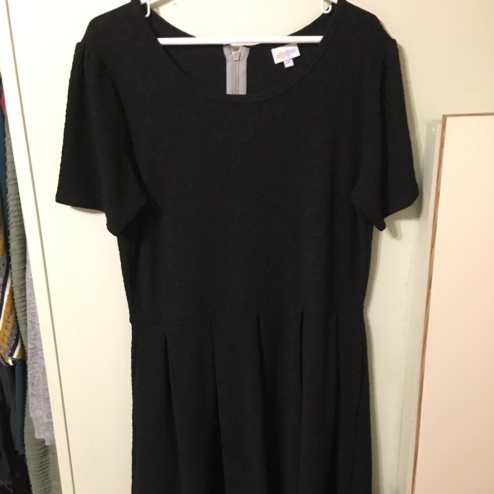 🦄 Lularoe Black Jacquard Amelia🦄